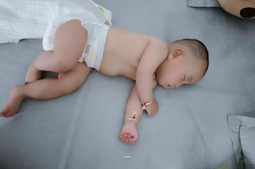 微山怀孕多久肚子会胀气